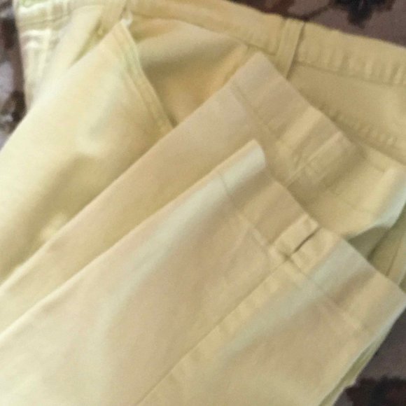 French Dressing Jean Capri's and Matching Vest - Picture 5 of 14